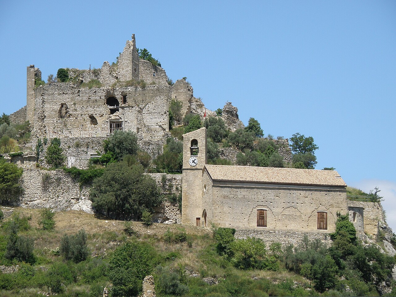 Ruines du Château d'Entrechaux